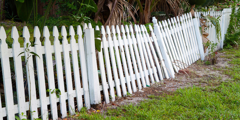 How to Tell if You Need Fence Repair